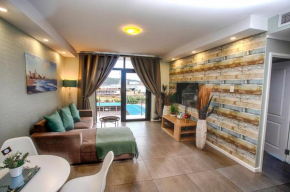 Stay at the Point - Luxurious Lavish Looker